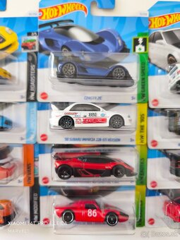 Hotwheels zabalené modely kus 2.40€ - 2