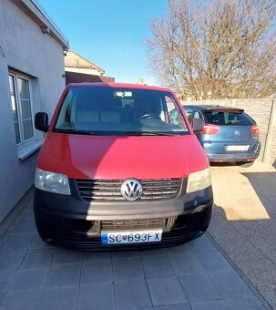 Predam volkswagen transporter t5 1.9tdi 77kw  Valnik rv 2003 - 2