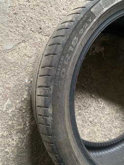 Letné pneu 225/40R18 - 2