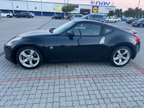 Predam Nissan 370z manual. - 2