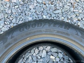 Zimné pneu Goodyear 225/55 R16 - 2