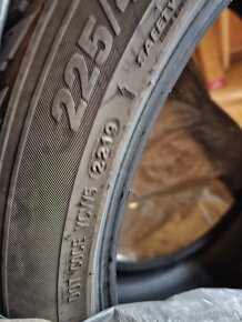 225/45 R18 - 2