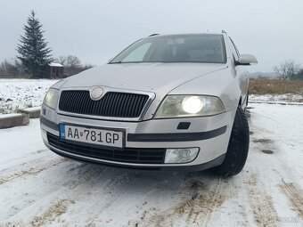 Škoda Octavia - 2