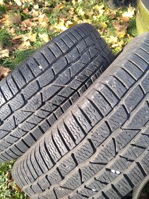 Predám zimné pneumatiky 215/60 R17 - 2