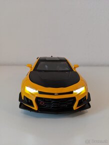 Predam kovovy model Chevrolet Camaro - 2