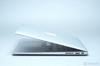 ZÁRUKA/MacbookAir 13.3"/I5 1.3GHZ/4GB RAM/128GBSSD/CZ - 2