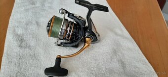 navijak  Daiwa 20 Exceler LT 3000-C - 2