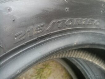 Predam 2ks zimne pneumatiky 215/70r15C - 2