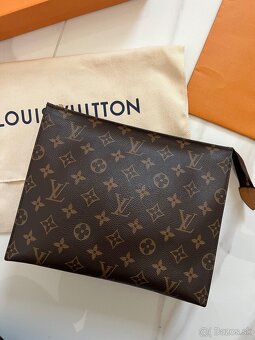 Louis Vuitton Toiletry Pouch 26 kabelka - 2