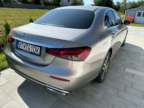 Predám Mercedes-Benz E 220d Sedan - 2