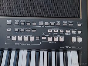 YAMAHA  PSR-SX600 - 2