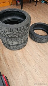 Zimné pneumatiky 235/45R20 - 2