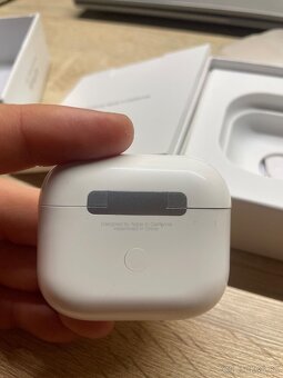 Airpods 3 - 2