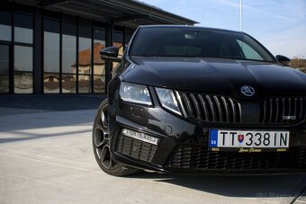 Škoda Octavia 2.0 TSI 245k RS DSG - 2