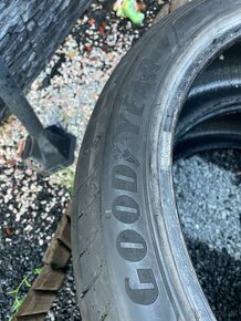 GoodYear 225/45 R19 letné - 2