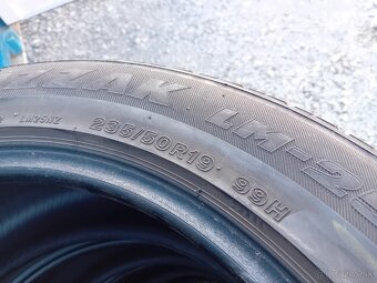 235/50R19 Zimné pneumatiky Bridgestone - 2