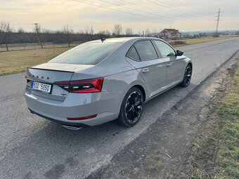 Škoda Superb SPORTLINE 2.0TSi 206kw,dsg,4x4,tažné - 2