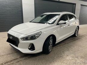 HYUNDAI I30CW 1.6 CRDI 81kW / SK AUTO / - 2