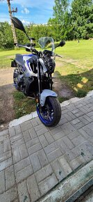 Yamaha MT-09 - 2