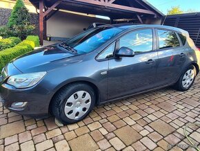 Opel astra j 2010 nova STK a EK - 2