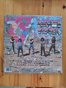 lp TWISTED SISTER - COME OUT AND PLAY - 2