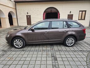 Škoda Octavia Combi 1.6 TDI M5 Elegance Navi Lane R16 - 2