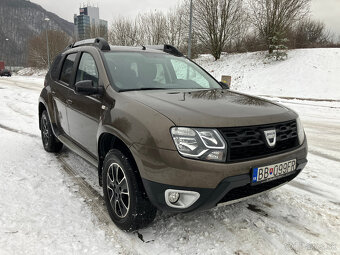 Dacia Duster 4x4 1,6 benzín 2017 Blackshadow - 2