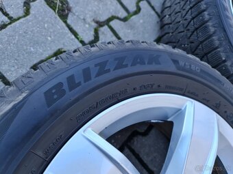 Bridgestone blizzak 205/60 R16 - 2