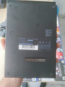 Playstation 2 Slim 90004 + hry - 2