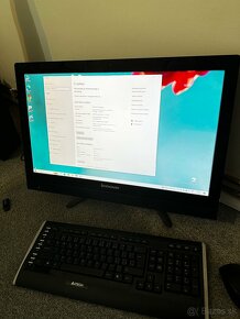 LENOVO Thinkcentre AIO 23.8" - 2