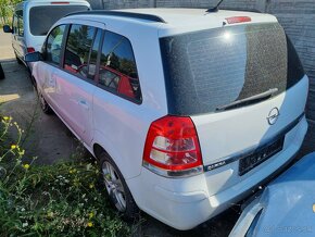 Opel Zafira 1.7cdti,81kw,6kvalt,Navi,09,klimatizace - 2