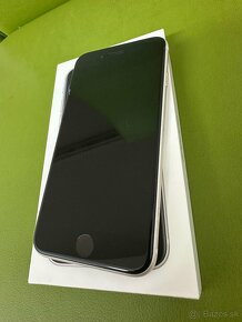 iPhone SE 2022 Starlight 64GB - 2