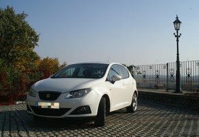 Seat IBIZA  Sport IV r.v. 2010 1.6 TDI CR 77kW - 2