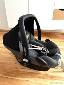 Vajíčko Maxi Cosi+isofix základňa+originál zimný fusam - 2