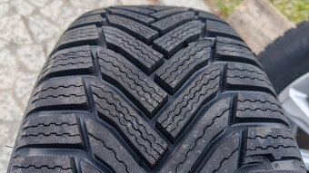 Zimné pneu 215/65 R16 --- MICHELIN - 2