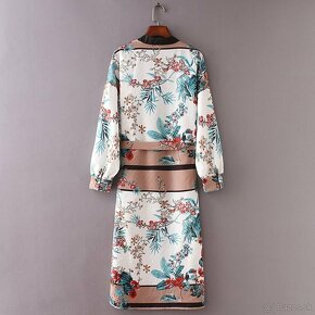 Kvetinkované letné dámske dlhé kimono s kvietkami - 2