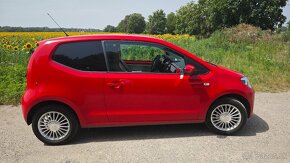 Volkswagen Up 1.0 BMT 75k up A/T - 2