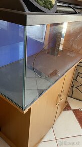 Aquarium 160l s príslušenstvom a svojou skrinkou - 2