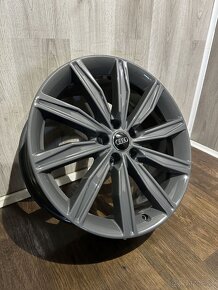 Audi A6 - 4K - 4x zánovní orig. ALU 5x112 R19 - 2