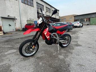 Aprilia sxv 550 - 2