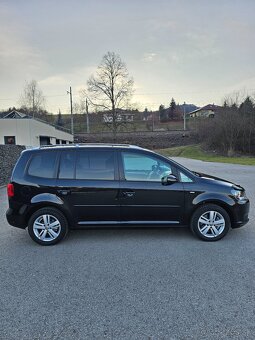 Volkswagen Touran 2.0 Tdi 7-Miestny Kamera Navi - 2