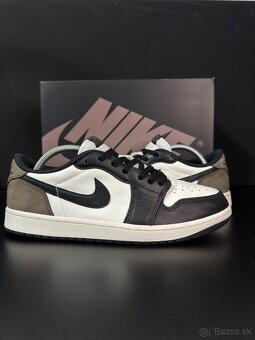 Jordan 1 Retro Low OG Mocha - 2