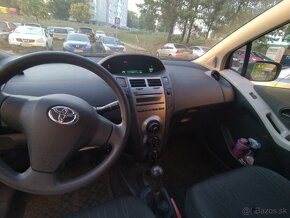 TOYOTA yaris 2009 - 2