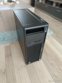 HP Z440 Workstation - 2