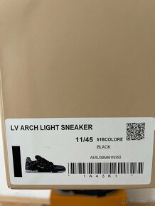 LV Trainer Sneaker V1 Louis Vuitton - 2