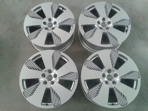 ALU disky 5x112 R19 8J ET34 ORIGINAL AUDI E TRON - 2