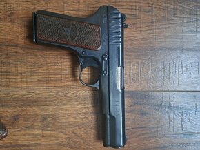 Predám pistol tt33 - 2