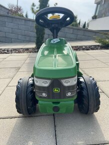 Traktor John Deere - 2