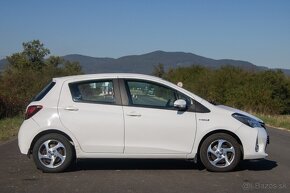 Toyota Yaris 1.5 Hybrid CVT - 2