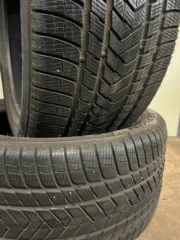 Predam 2x pneumatiky 325/40R22 Pirelli zimne - 2